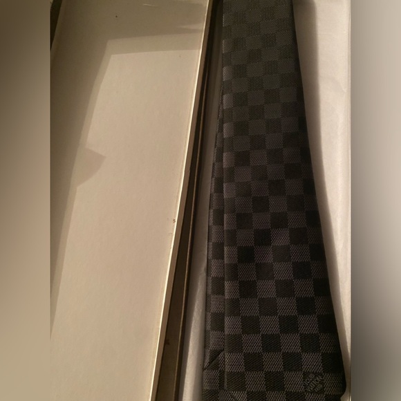 Louis Vuitton silk tie - Picture 6 of 7